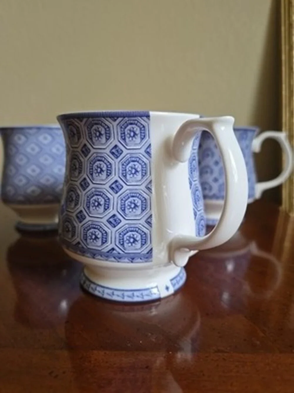 Queen’s Fine China perfect this